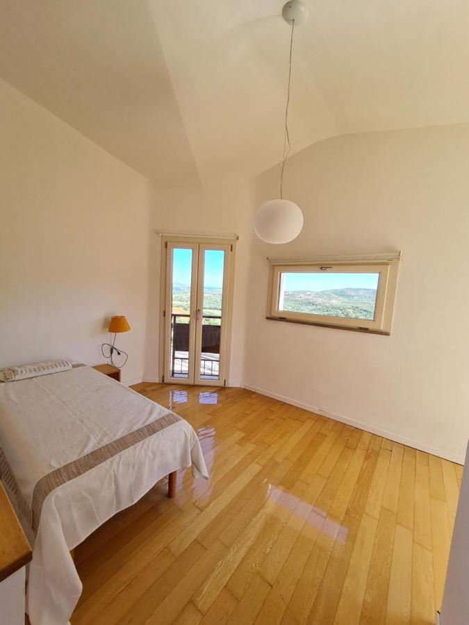 Holiday Homes Porto San Paolo  Extérieur photo