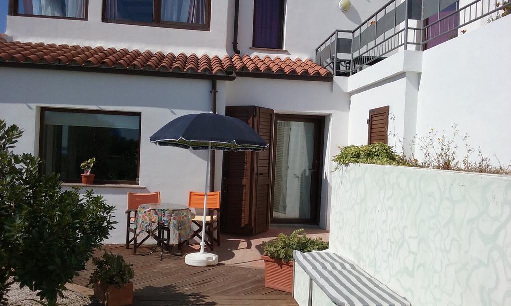 Holiday Homes Porto San Paolo  Extérieur photo